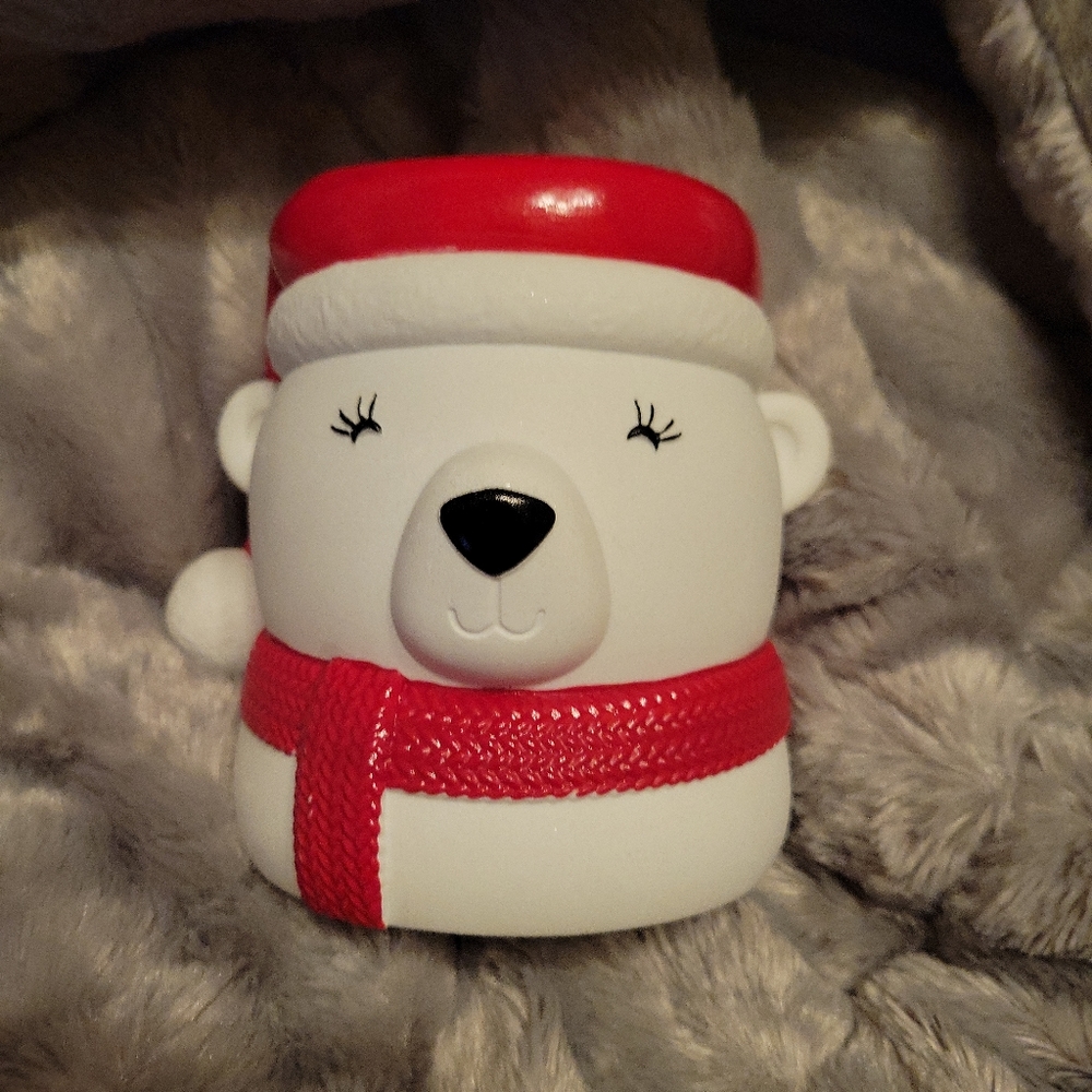 Bath & Body Works Polar Bear  Santa Hat Gentle Foaming Hand Soap Ceramic Holder